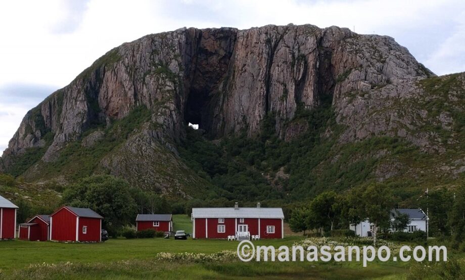 Torghatten